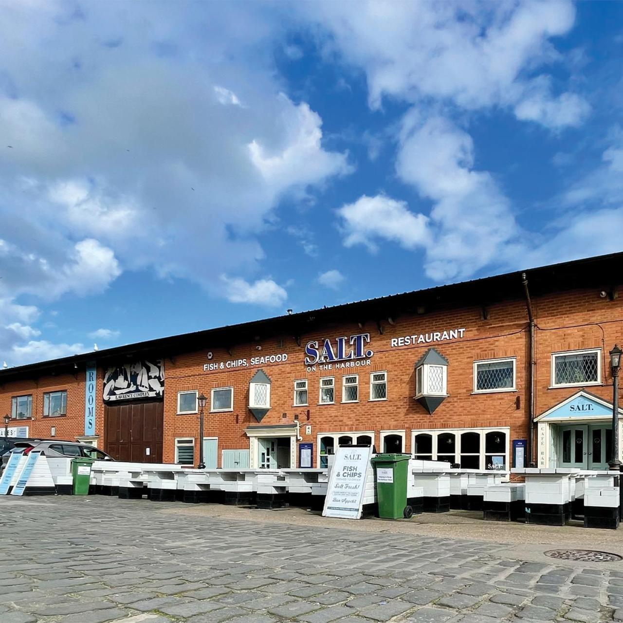 Salt On The Harbour Bed & Breakfast Bridlington Exterior photo